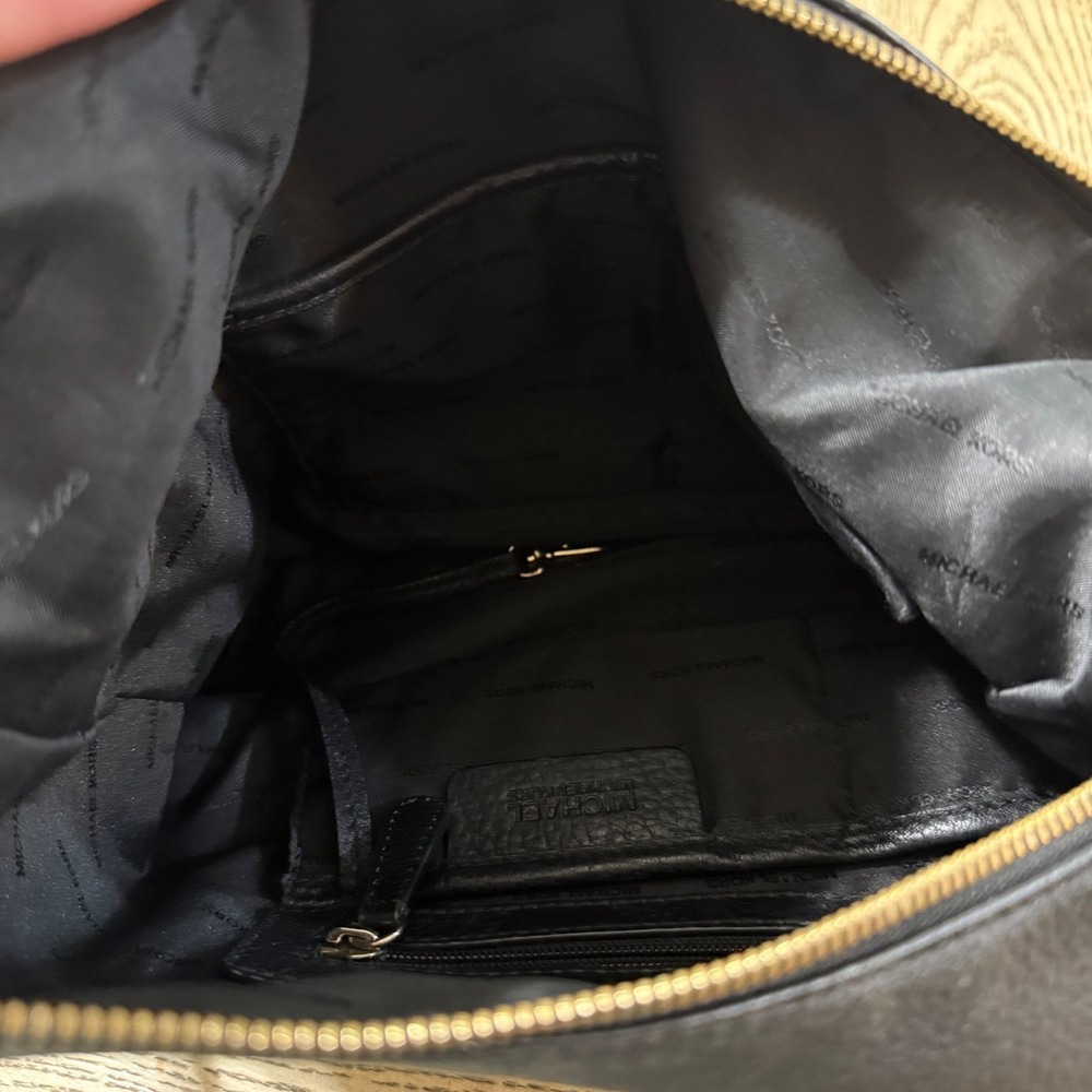 Michael‎ Kors Black Leather Hobo Shoulder Bag Gold Tone Hardware - Picture 15 of 16